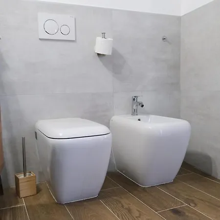 La Casa Del Pittore, A Torinese Ferienhaus *